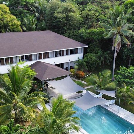 Sunset Cove Beach & Dive Resort Romblon Dış mekan fotoğraf