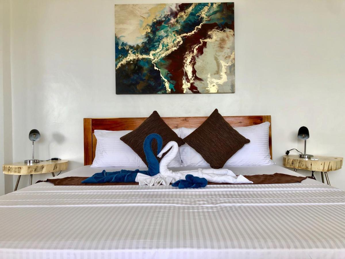 Sunset Cove Beach & Dive Resort Romblon Dış mekan fotoğraf