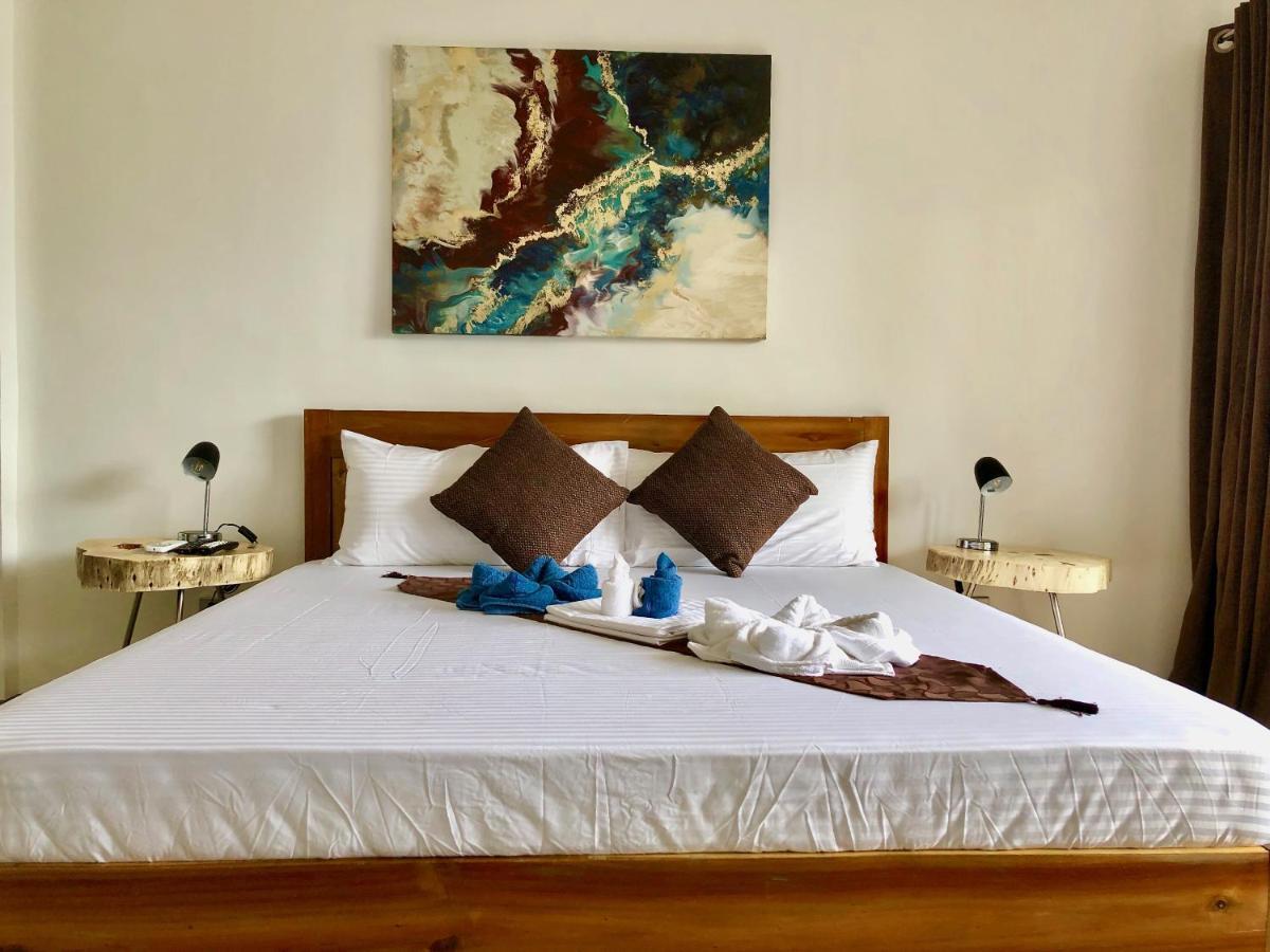Sunset Cove Beach & Dive Resort Romblon Dış mekan fotoğraf